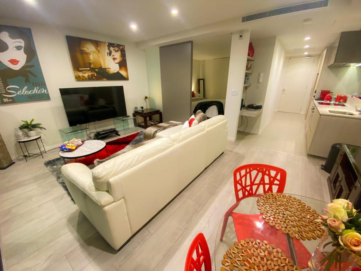 Modern, Clean, Luxury At The Right Price..... Διαμέρισμα Maribyrnong Εξωτερικό φωτογραφία